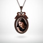 Kişiye Özel Fotoğraflı Otantik Eskitme Bakır Kolye (Model 8)