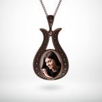 Kişiye Özel Fotoğraflı Otantik Eskitme Bakır Kolye (Model 10)