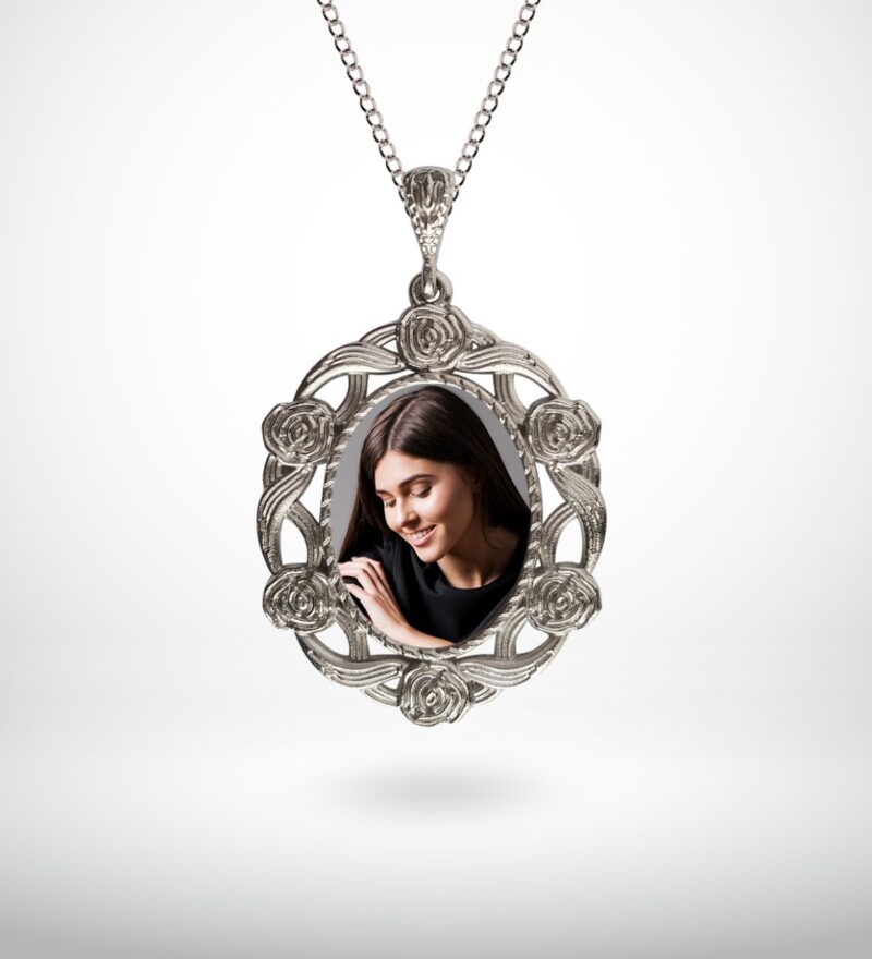 Kişiye Özel Fotoğraflı Otantik Gümüş Yaldız Kolye (Model 8)