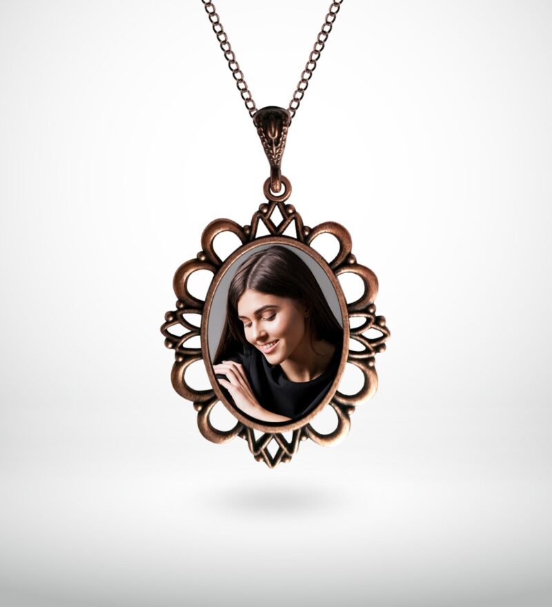Kişiye Özel Fotoğraflı Otantik Eskitme Bakır Kolye (Model 4)