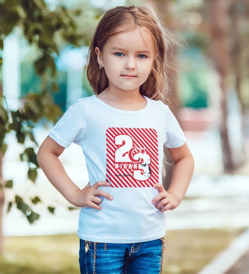 23 Nisan Tasarımlı Unisex Çocuk Tişörtü Beyaz Pamuklu Tişört