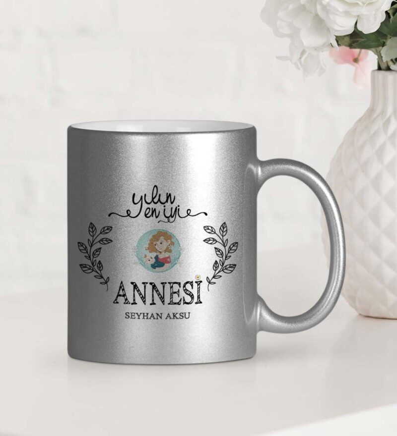 Kişiye Özel Yılın En İyi Annesi Gümüş Yaldızlı Kupa Bardak - 1