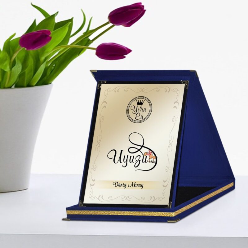 Kişiye Özel Yılın En Uyuzu Lacivert Plaket Ödülü
