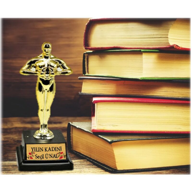 Yılın Kadını Kişiye Özel Tasarım Oscar Ödülü